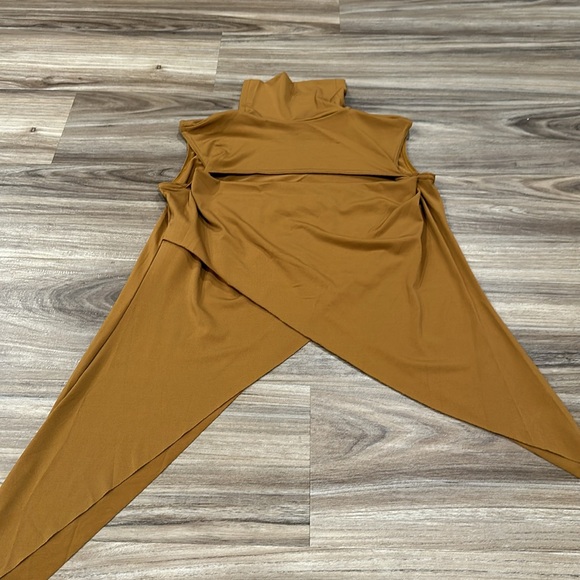 Weissman two piece contemporary costume size LC - Picture 5 of 6